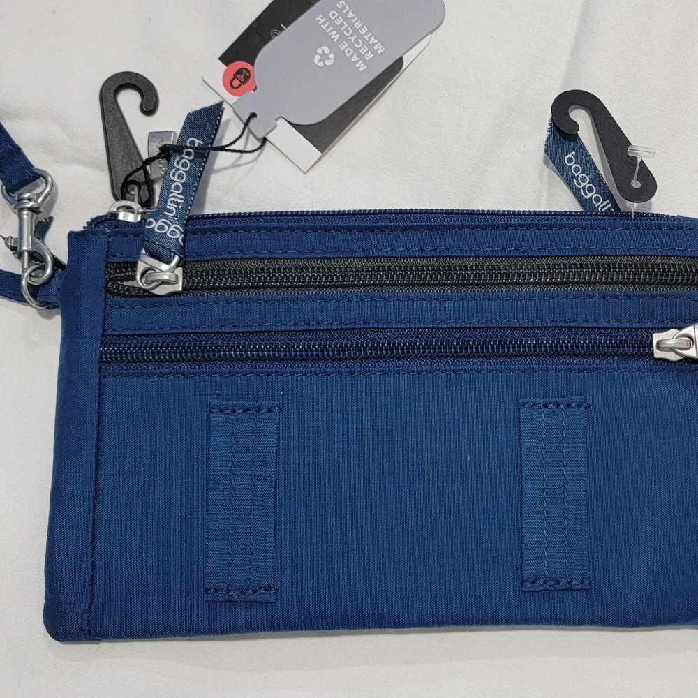 Baggallini Blue RFID Wristlet/Belt Bag with Multiple Compartments - Picture 3 of 5